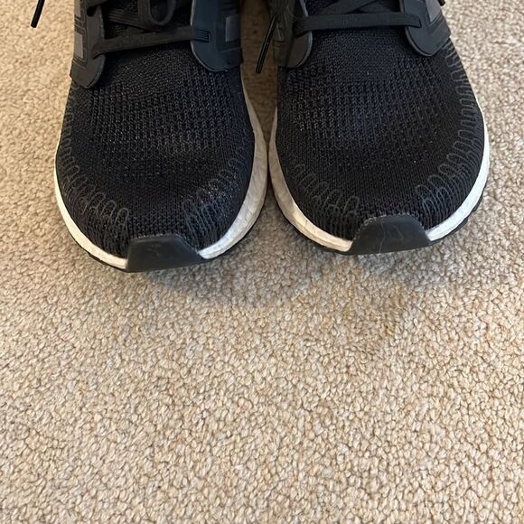 Adidas Ultraboost Black m6/w7  - Picture 6 of 7
